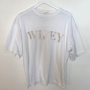 Six Stories WIFEY SS Tee, White - Medium